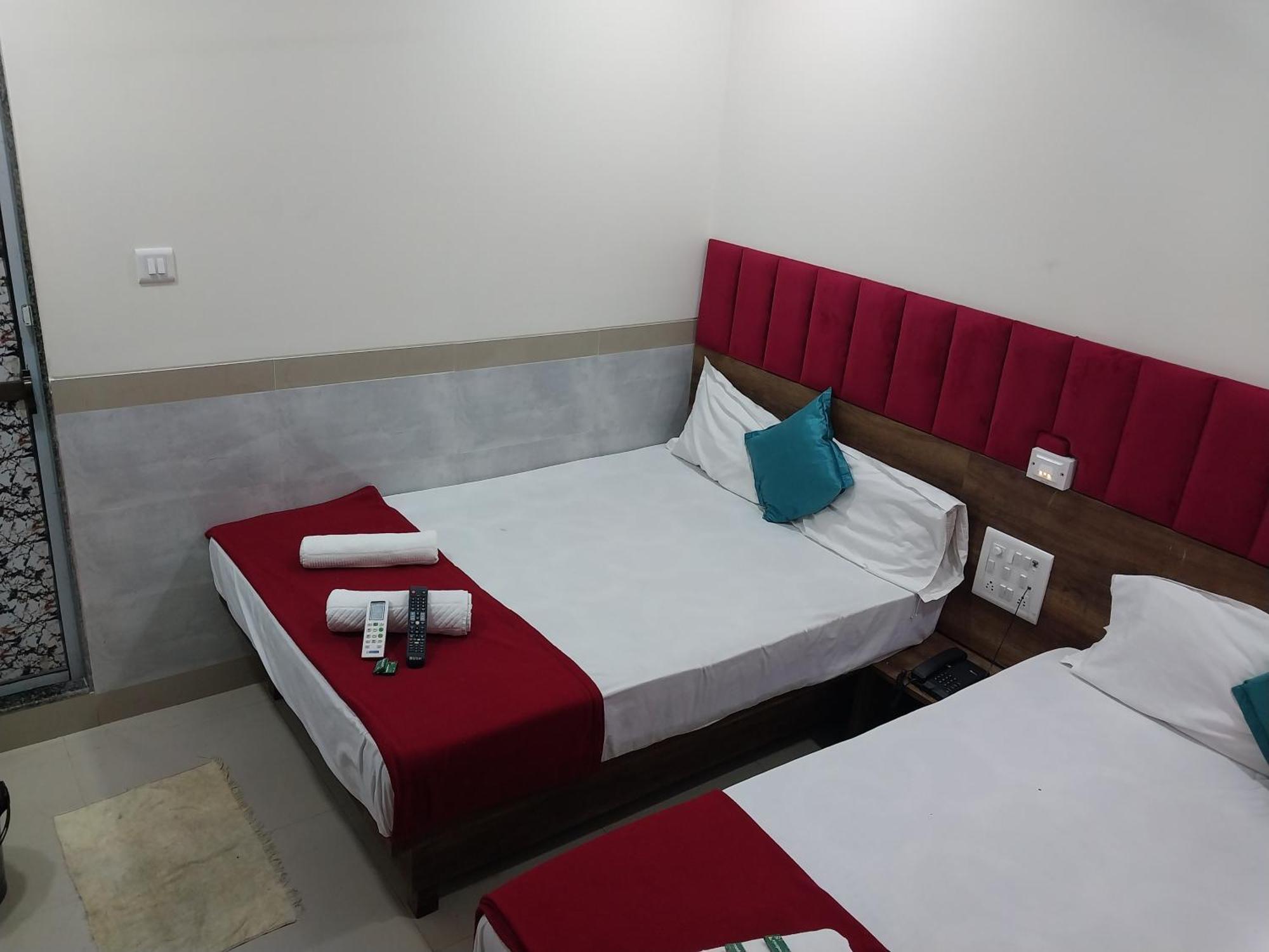 Hotel New Balaji Residency Mumbai Ngoại thất bức ảnh